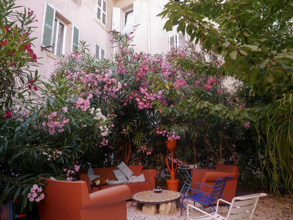 Hotel Vieux Port Panier Jardin Marseilles Exterior foto